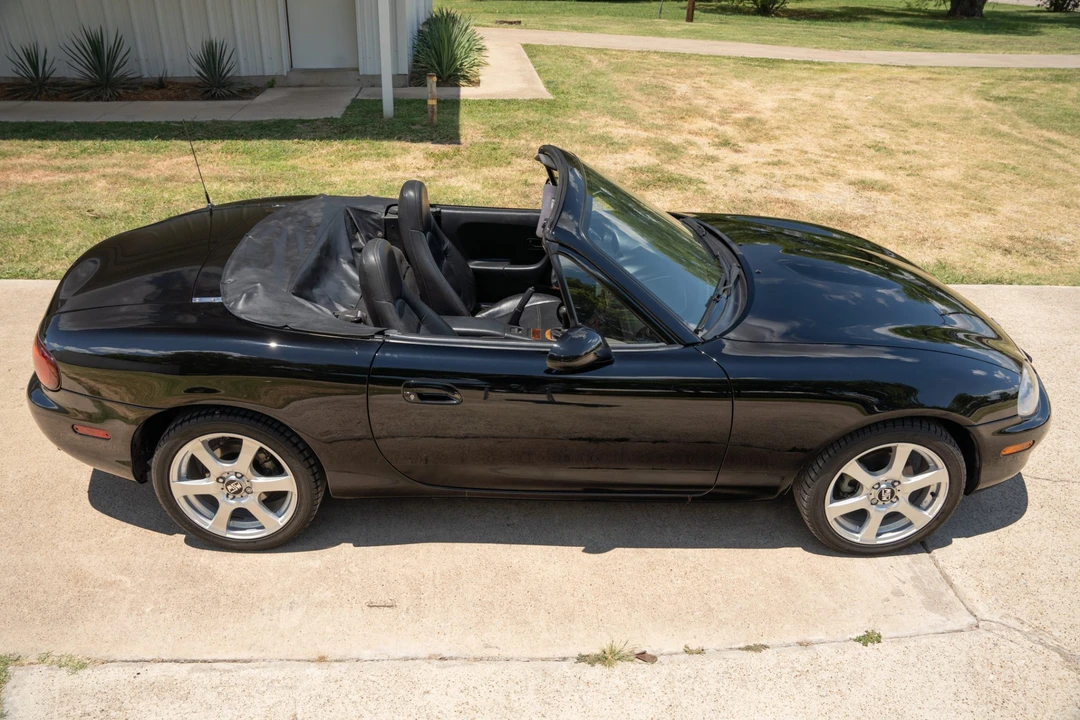 1999 Mazda NB MX-5 Miata - Image 5 of 31
