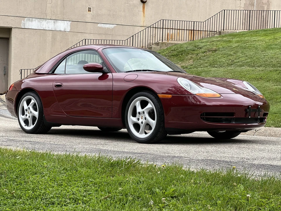 1999 Porsche 996 Carrera - Image 11 of 31