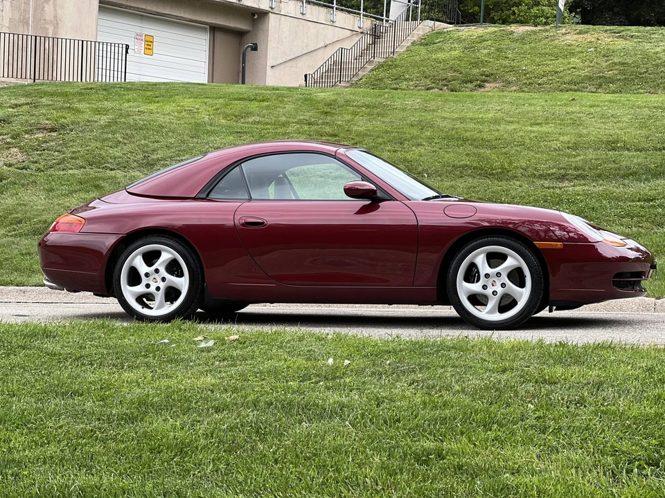 1999 Porsche 996 Carrera - Image 12 of 31