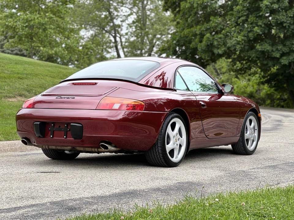 1999 Porsche 996 Carrera - Image 16 of 31
