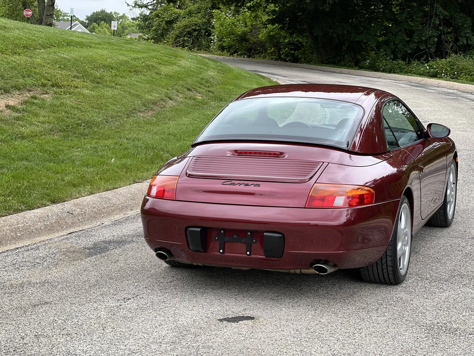1999 Porsche 996 Carrera - Image 18 of 31
