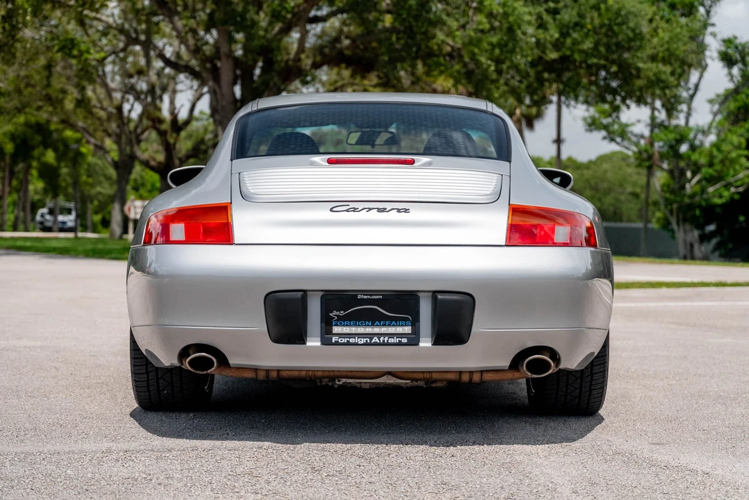 1999 Porsche 996 Carrera - Image 9 of 31