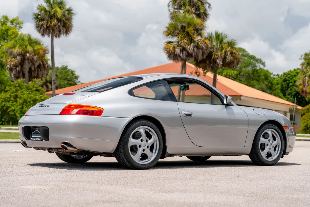1999 Porsche 996 Carrera - Image 8 of 31