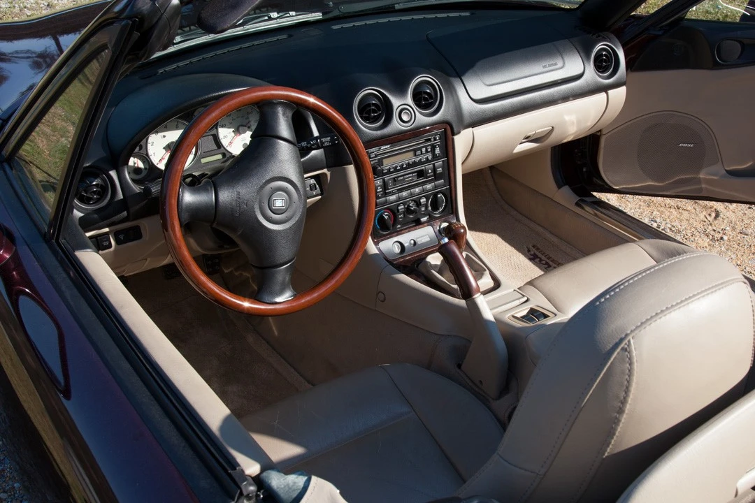 2000 Mazda NB MX-5 Miata - Image 19 of 31