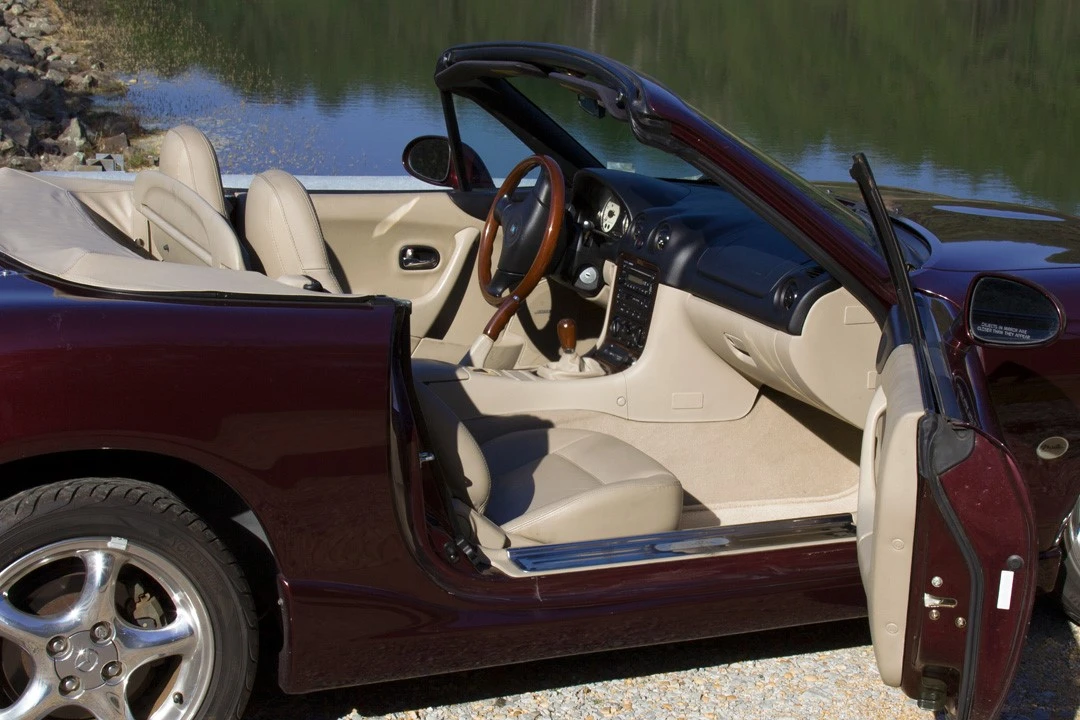 2000 Mazda NB MX-5 Miata - Image 21 of 31
