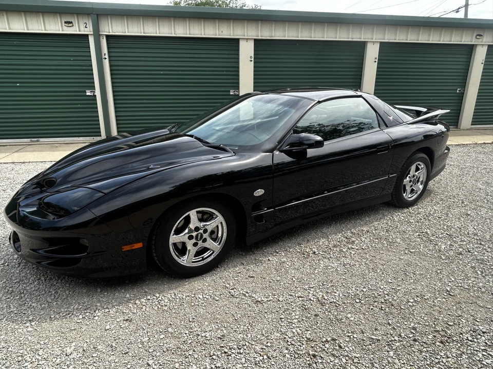 2000 Pontiac Firebird Trans Am 4th Gen - Image 2 of 31