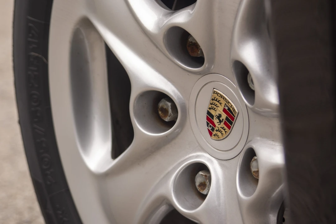 2000 Porsche 996 Carrera - Image 27 of 31