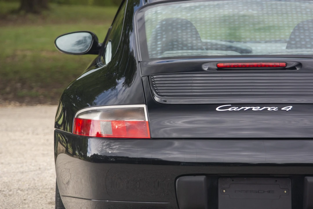 2000 Porsche 996 Carrera - Image 23 of 31