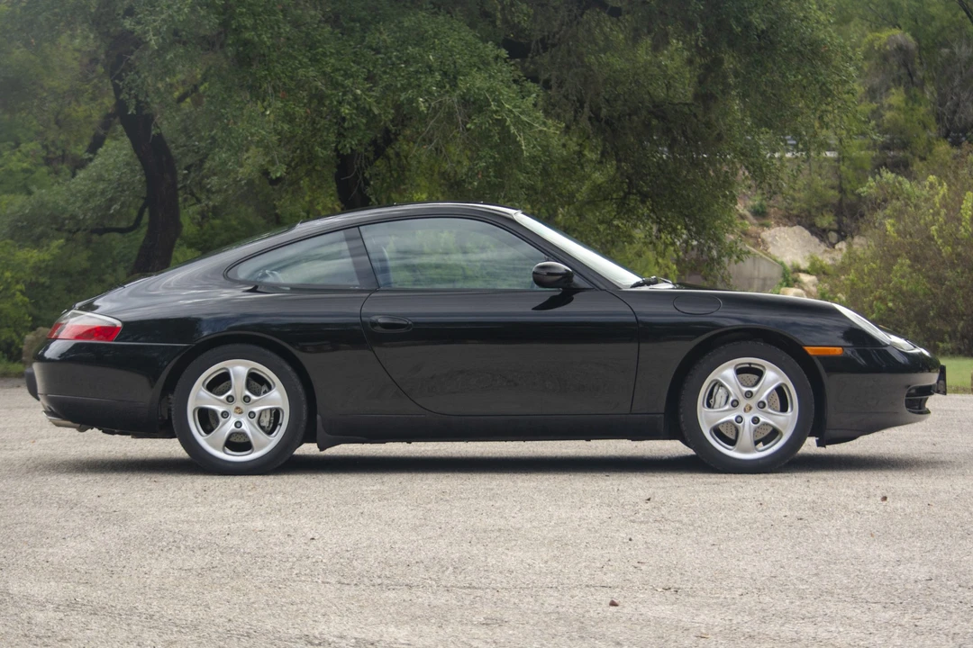 2000 Porsche 996 Carrera - Image 9 of 31