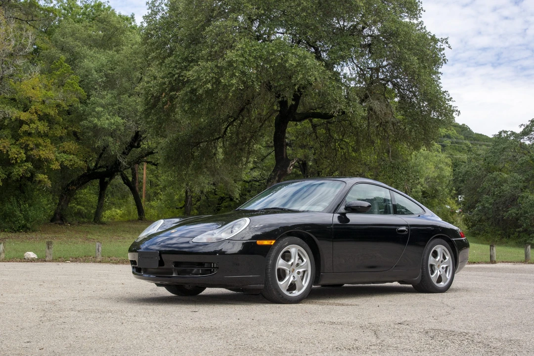 2000 Porsche 996 Carrera - Image 2 of 31