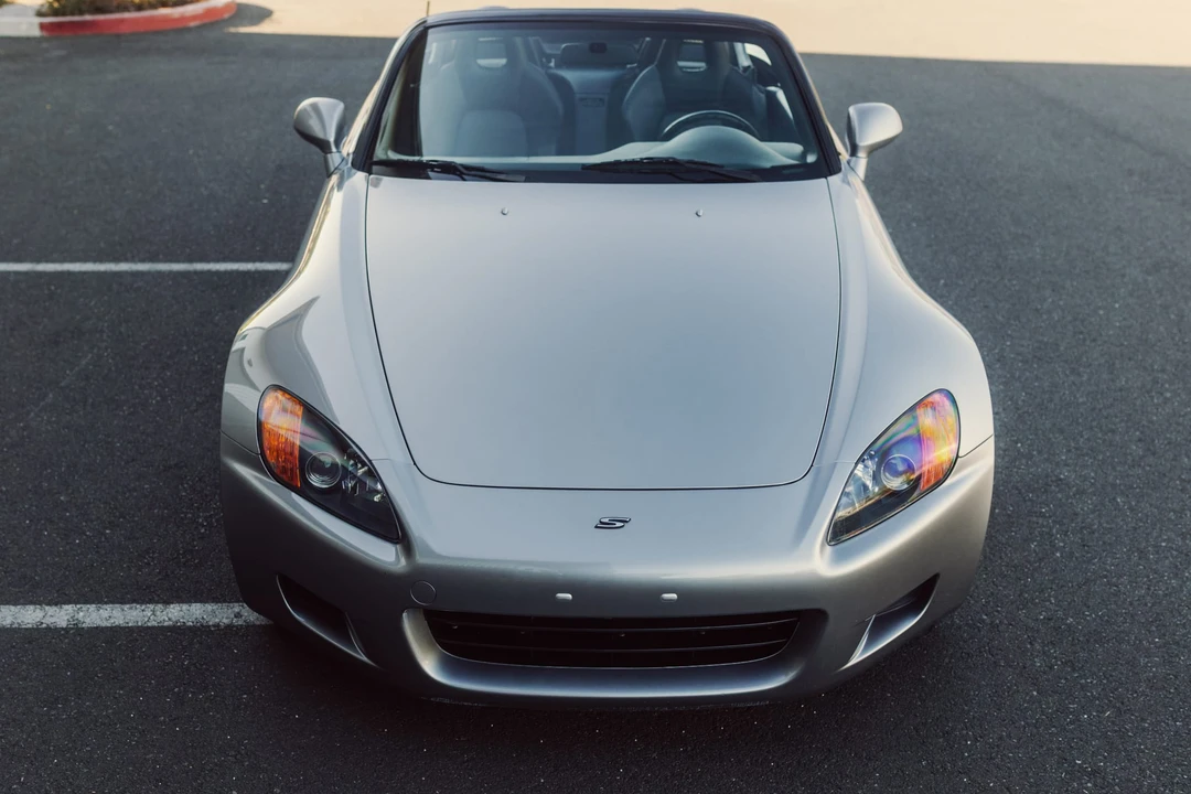 2001 Honda AP1 S2000 - Image 2 of 31