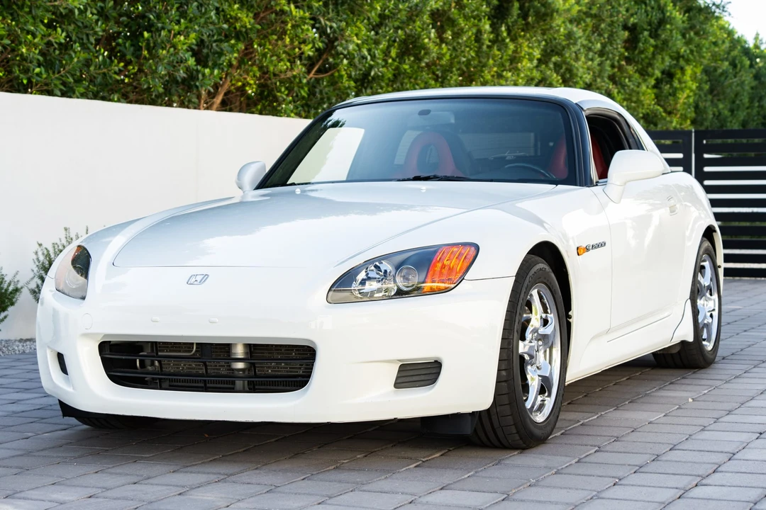 2001 Honda AP1 S2000 - Image 2 of 31