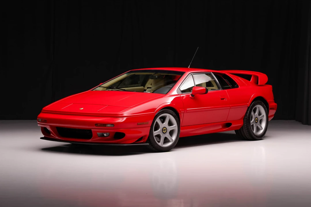 2001 Lotus Esprit V8 - Image 2 of 31