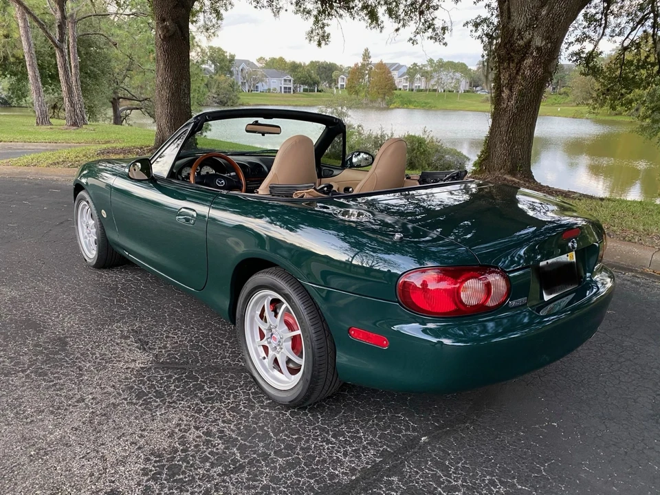 2001 Mazda NB MX-5 Miata - Image 9 of 31
