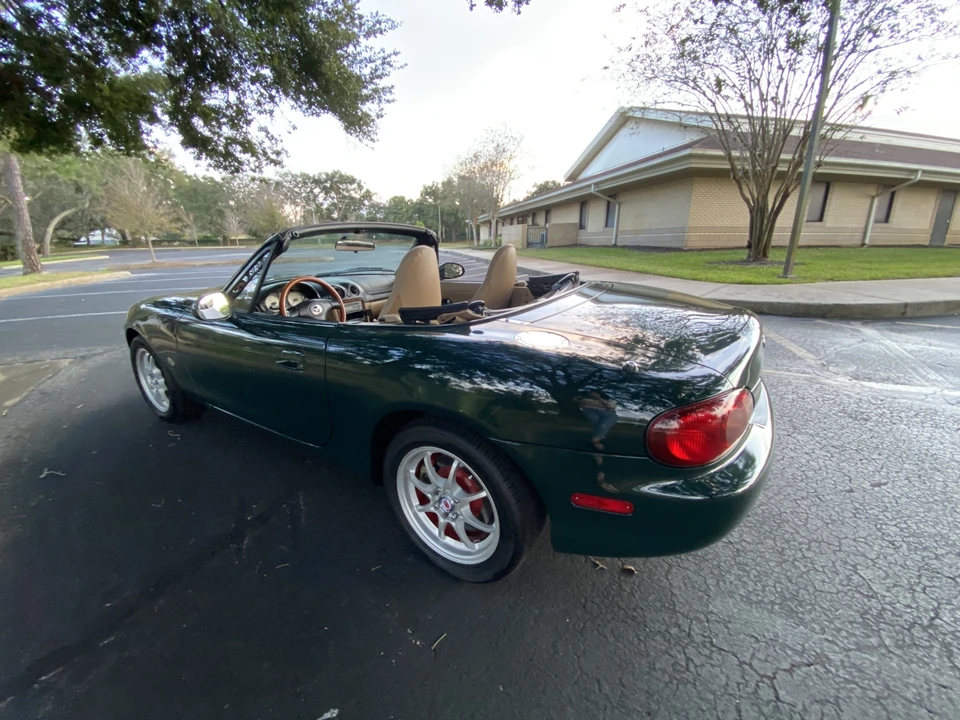 2001 Mazda NB MX-5 Miata - Image 8 of 31
