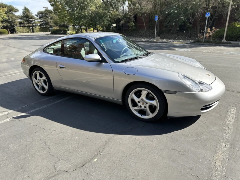 2001 Porsche 996 Carrera - Image 19 of 31