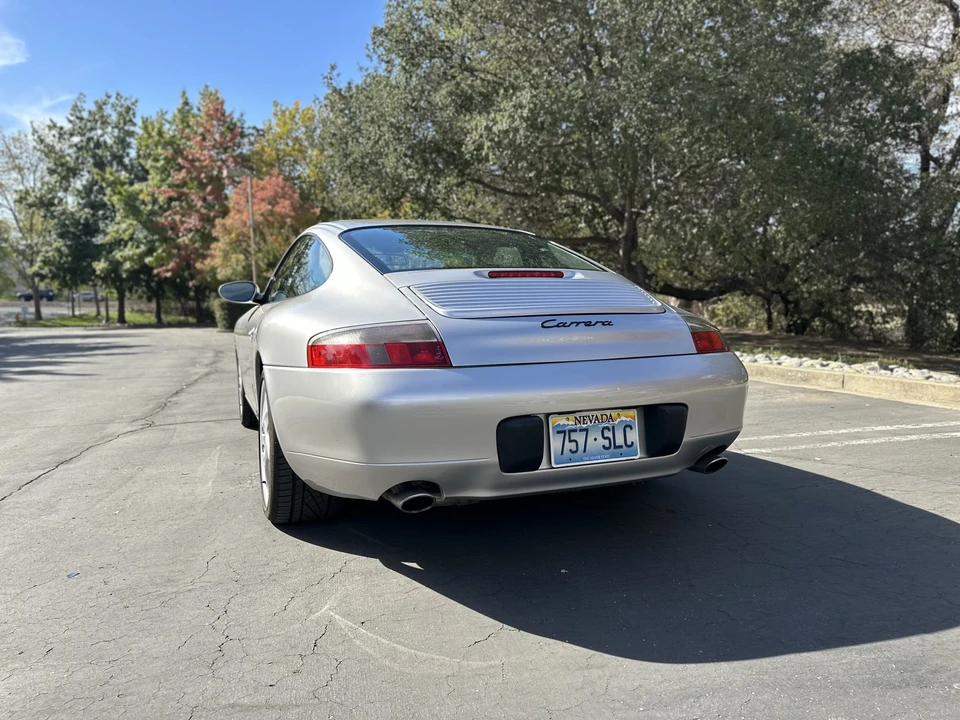 2001 Porsche 996 Carrera - Image 30 of 31