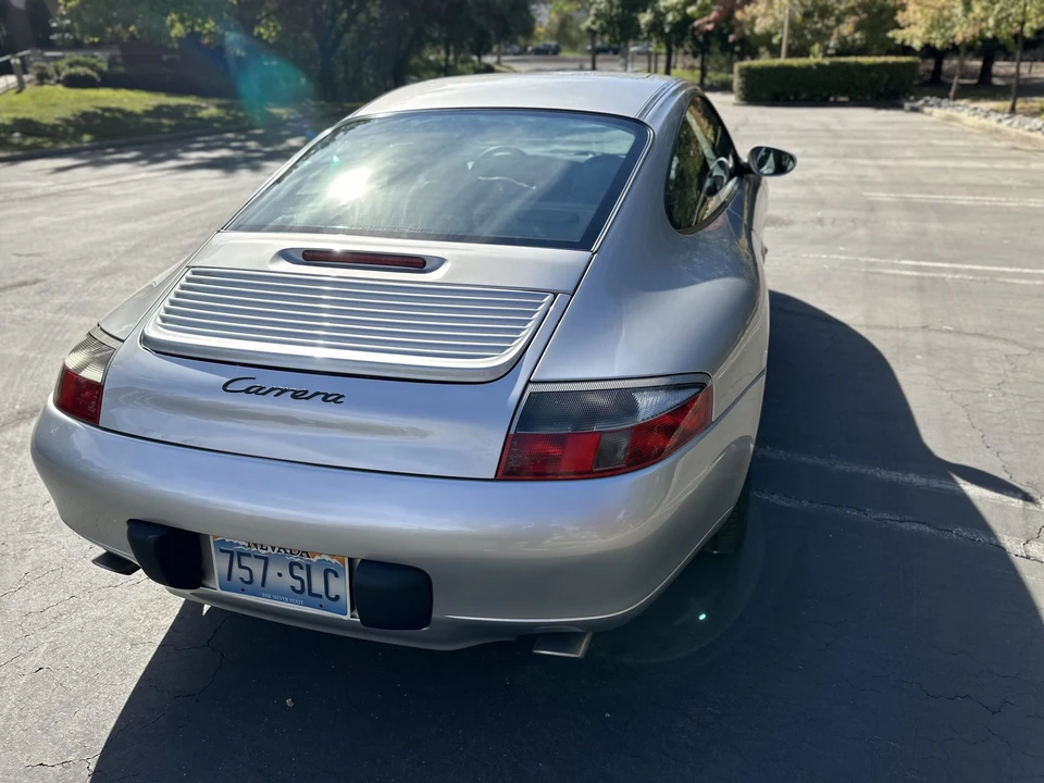 2001 Porsche 996 Carrera - Image 26 of 31