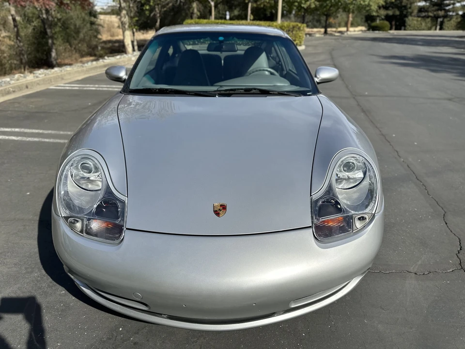 2001 Porsche 996 Carrera - Image 10 of 31