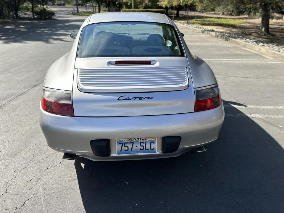 2001 Porsche 996 Carrera - Image 27 of 31
