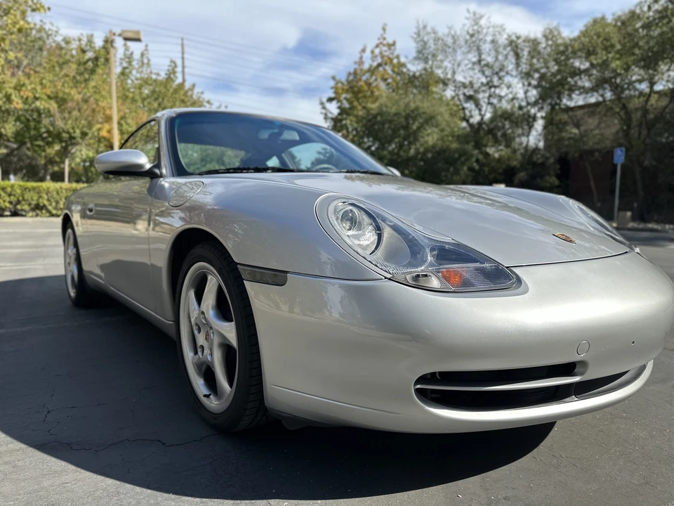 2001 Porsche 996 Carrera - Image 12 of 31