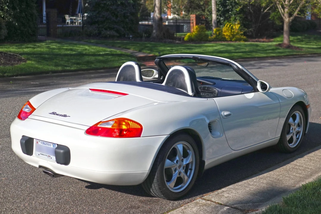 2001 Porsche 986 Boxster - Image 7 of 31