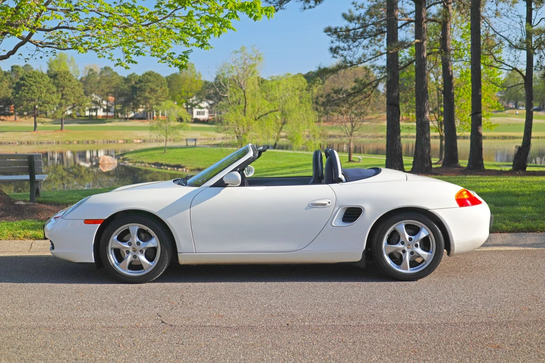 2001 Porsche 986 Boxster - Image 11 of 31