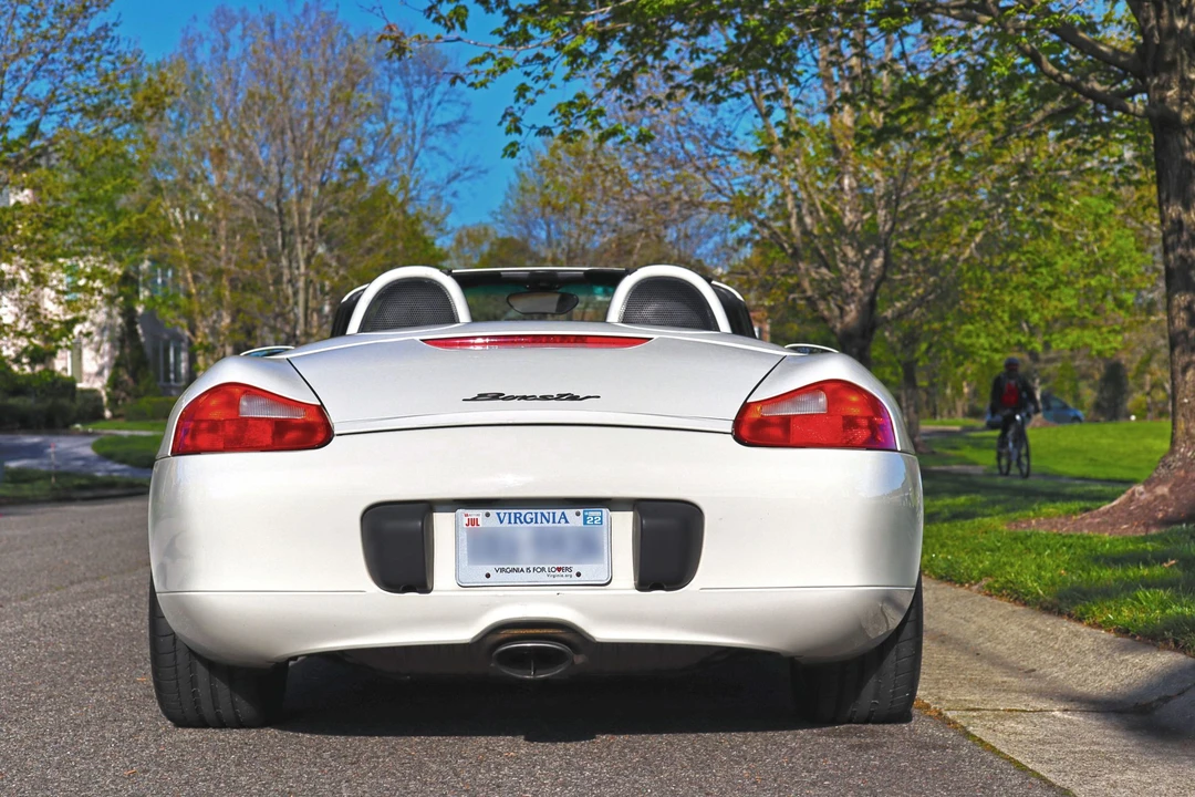 2001 Porsche 986 Boxster - Image 9 of 31