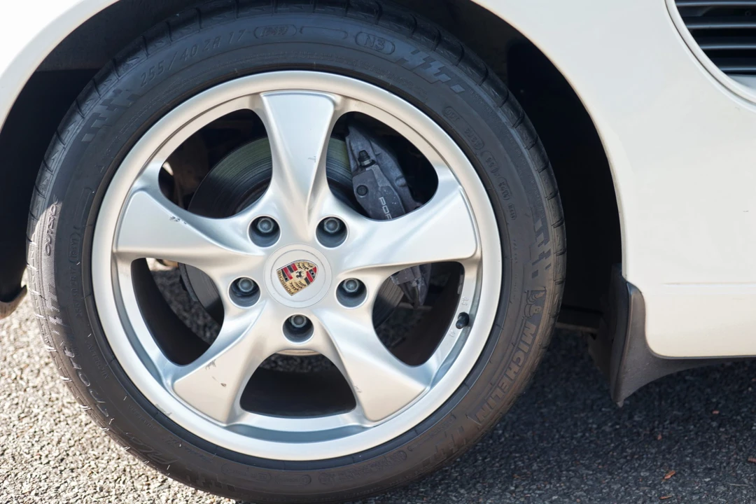 2001 Porsche 986 Boxster - Image 30 of 31