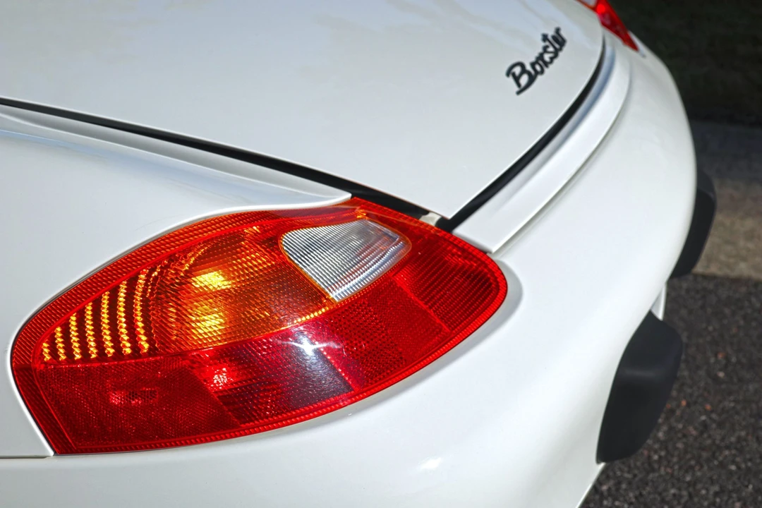 2001 Porsche 986 Boxster - Image 23 of 31