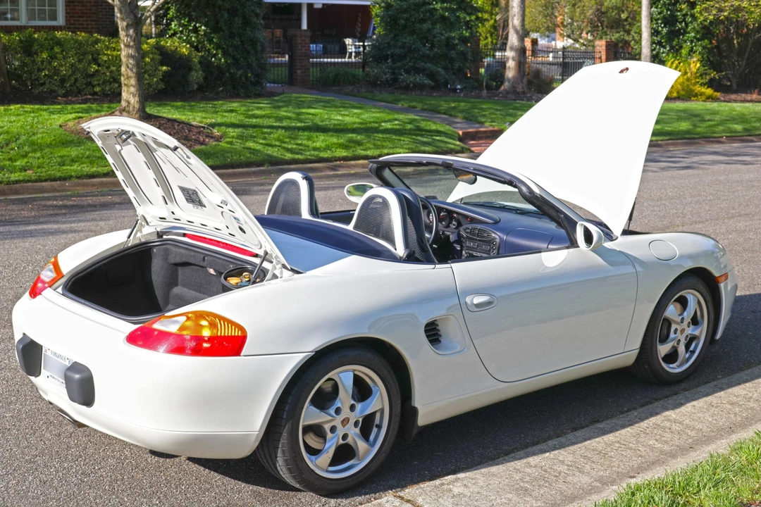 2001 Porsche 986 Boxster - Image 8 of 31