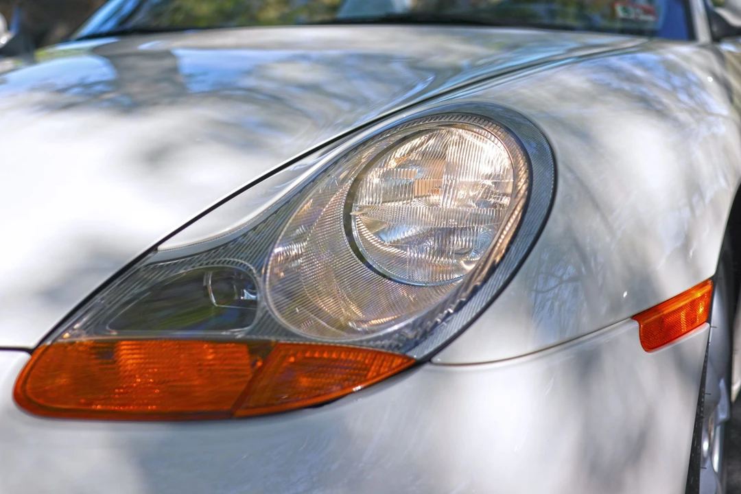 2001 Porsche 986 Boxster - Image 28 of 31