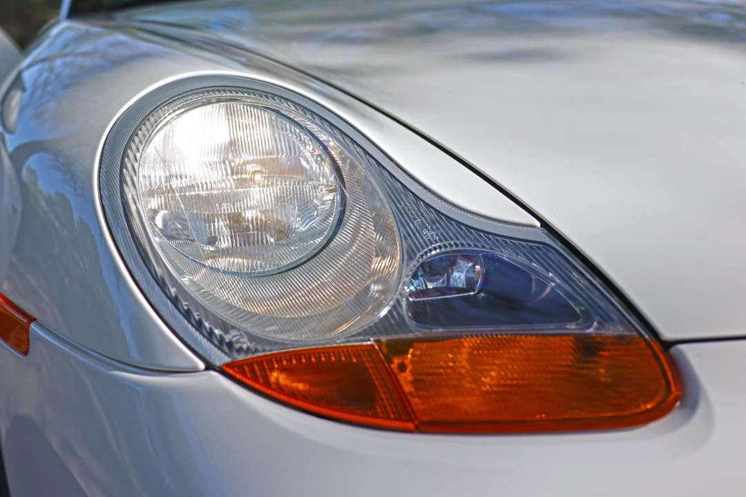 2001 Porsche 986 Boxster - Image 27 of 31