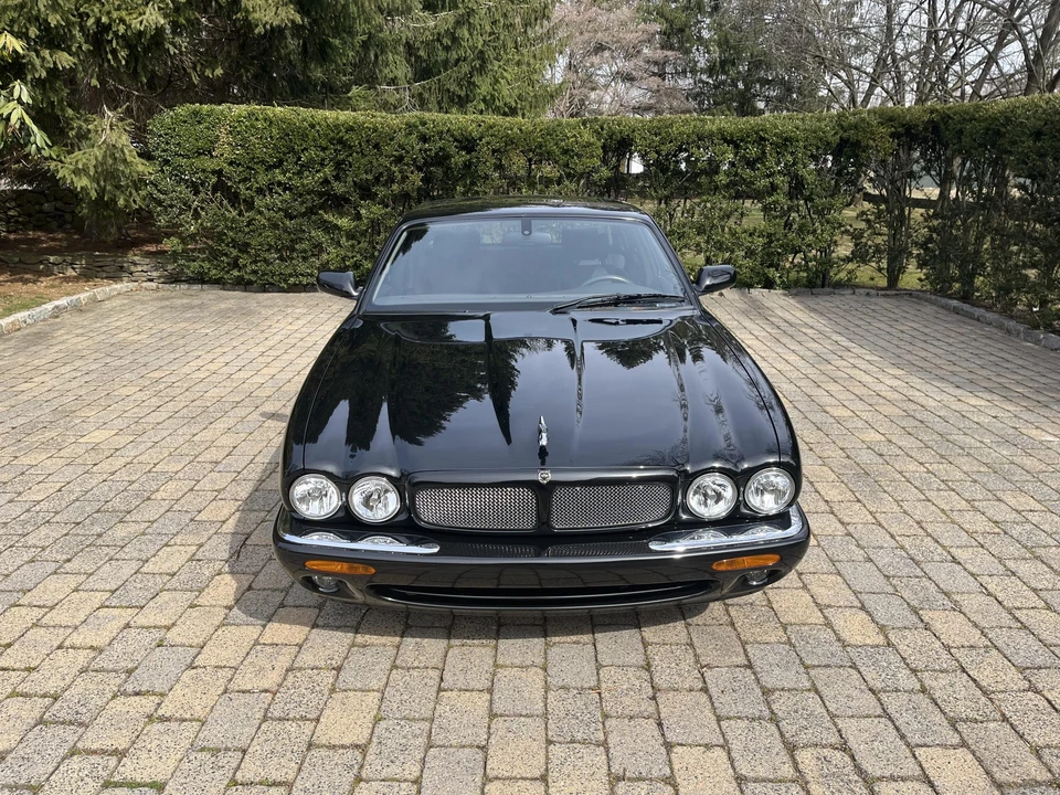 2002 Jaguar X308 XJR - Image 9 of 31