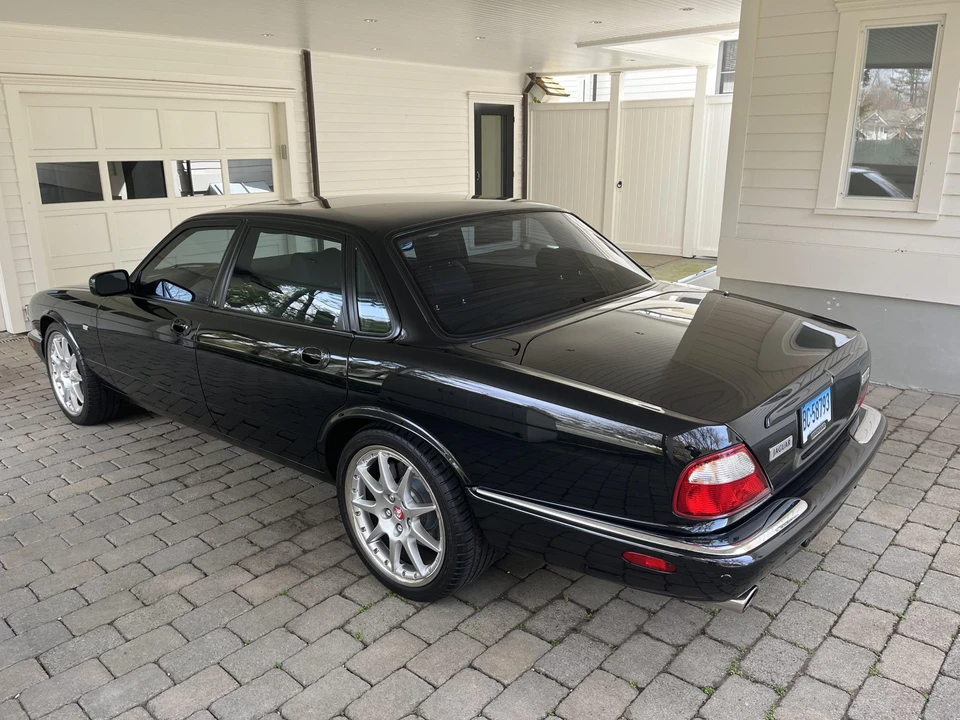 2002 Jaguar X308 XJR - Image 31 of 31