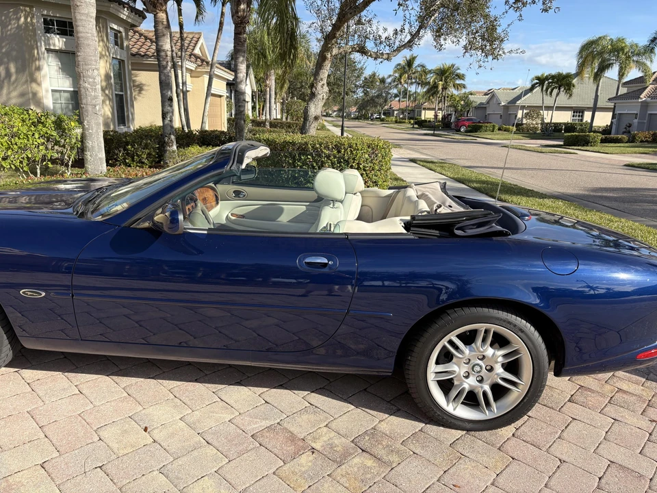 2002 Jaguar X100 XK8 - Image 12 of 31