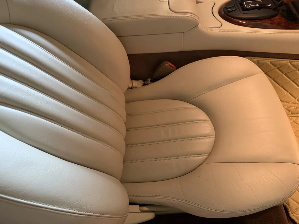 2002 Jaguar X100 XK8 - Image 26 of 31