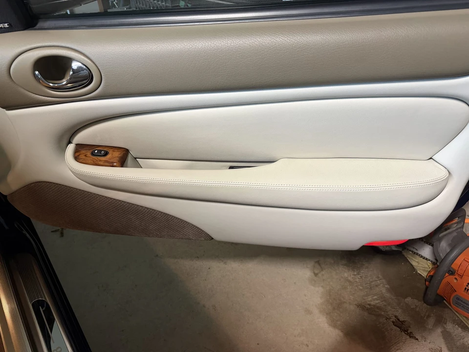2002 Jaguar X100 XK8 - Image 28 of 31
