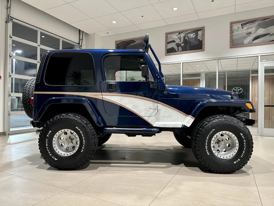 2002 Jeep TJ Wrangler - Image 10 of 31