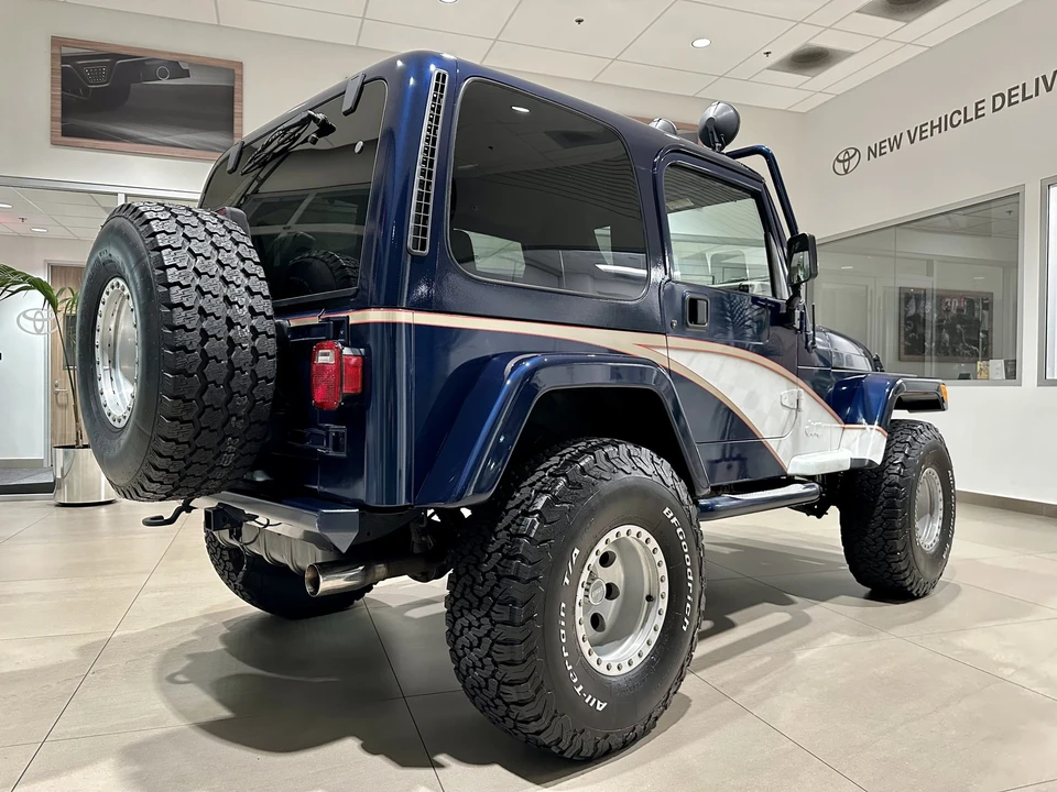 2002 Jeep TJ Wrangler - Image 13 of 31