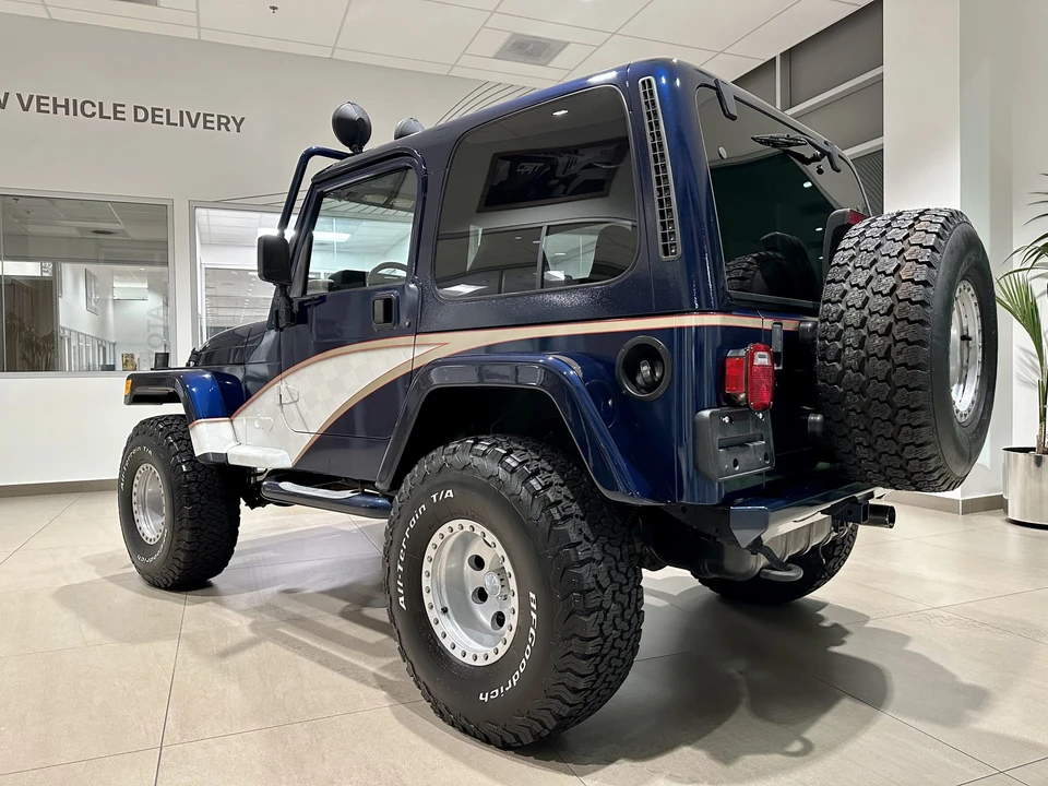 2002 Jeep TJ Wrangler - Image 17 of 31