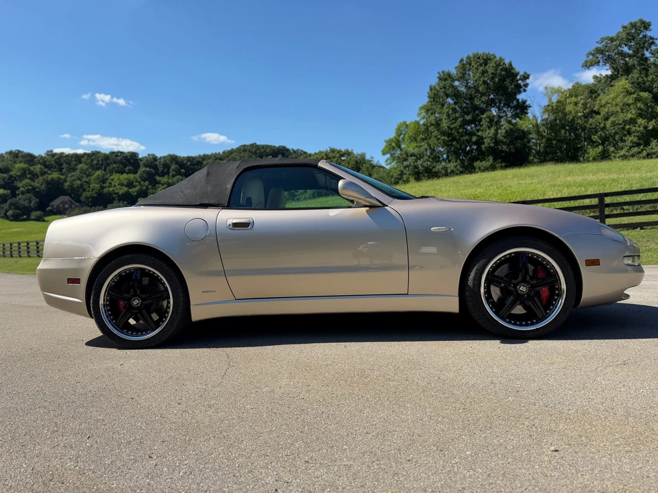 2002 Maserati Spyder - Image 17 of 31