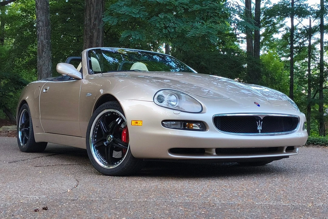 2002 Maserati Spyder - Image 1 of 31