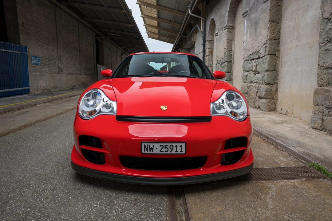 2002 Porsche 996 GT2 - Image 28 of 31