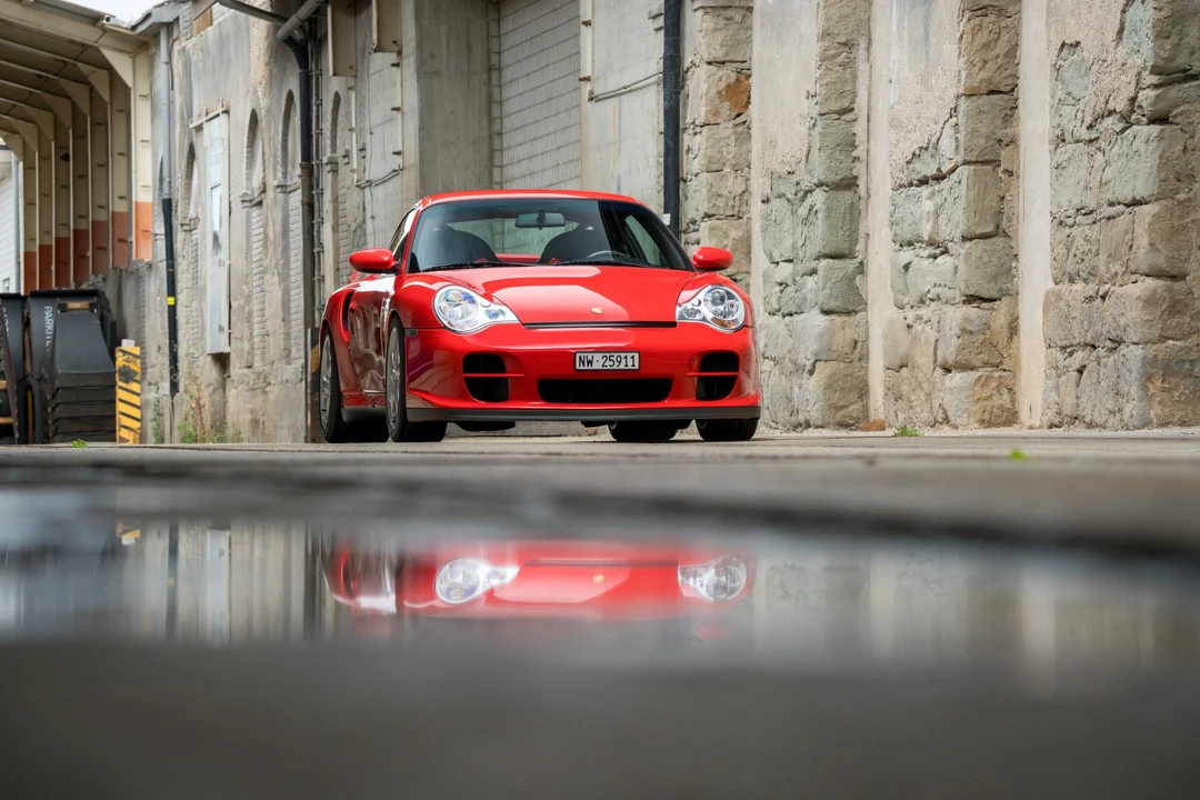 2002 Porsche 996 GT2 - Image 17 of 31