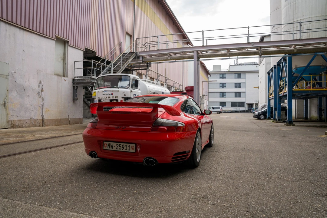 2002 Porsche 996 GT2 - Image 10 of 31