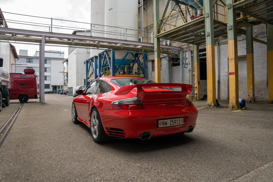2002 Porsche 996 GT2 - Image 12 of 31