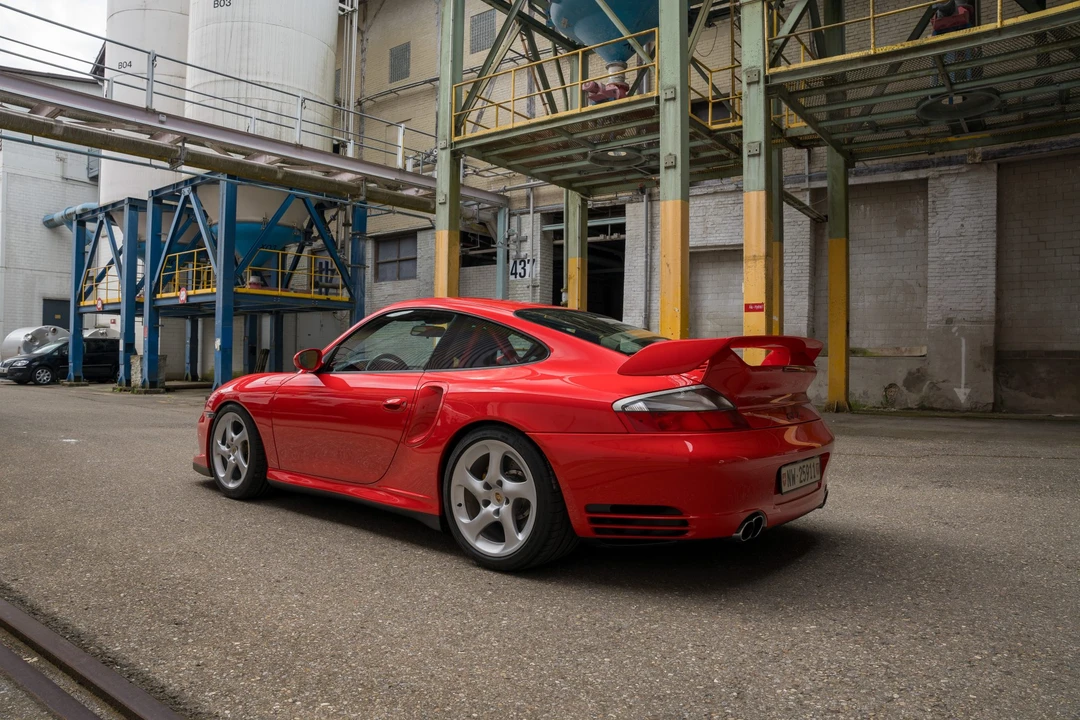 2002 Porsche 996 GT2 - Image 14 of 31