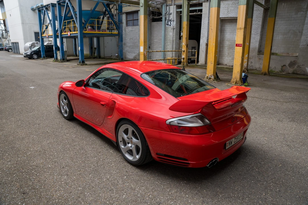 2002 Porsche 996 GT2 - Image 13 of 31