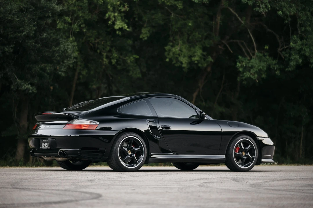 2003 Porsche 996 Turbo - Image 15 of 31